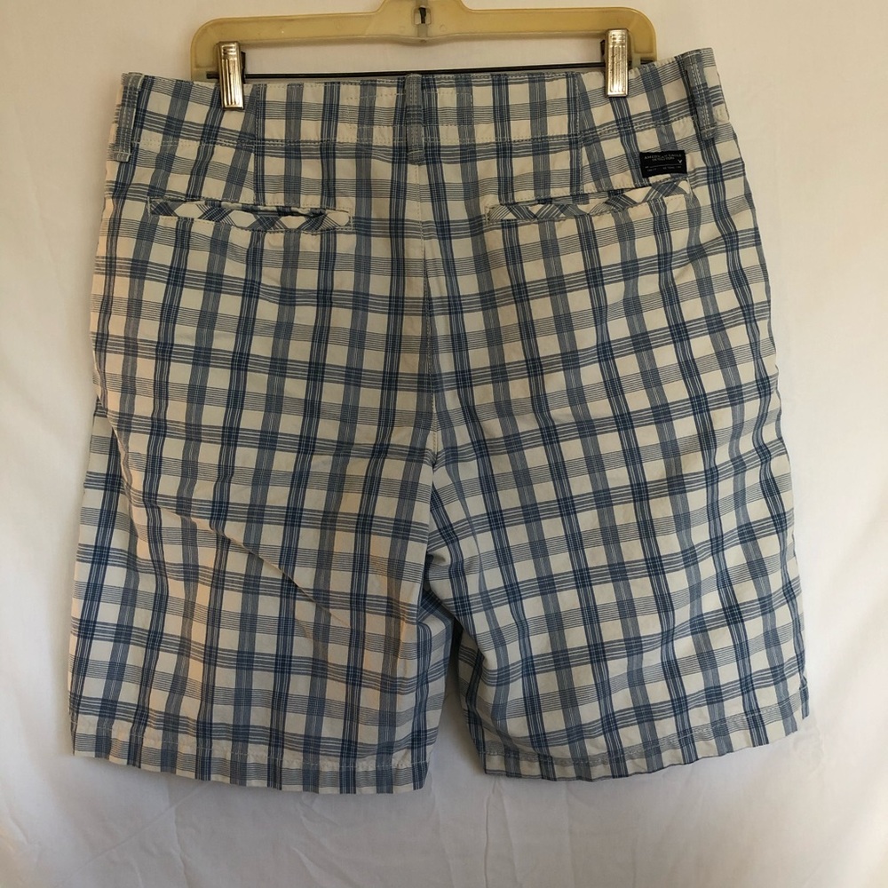 American Eagle Classic Length Shorts Men’s size 34 - Picture 2 of 6